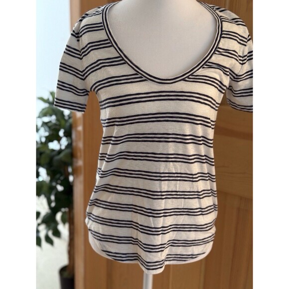 J‎ Crew Women Size XS T-Shirt Short Sleeve 100% Cotton cream w black Stripes - Picture 3 of 8